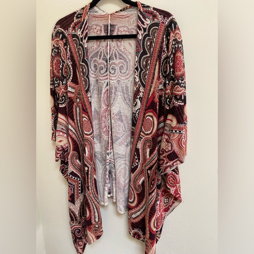 Beautiful paisley wrap  - Size Medium / Large